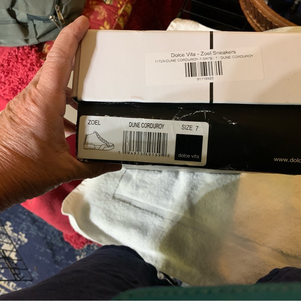 Boots - Picture 4 of 4